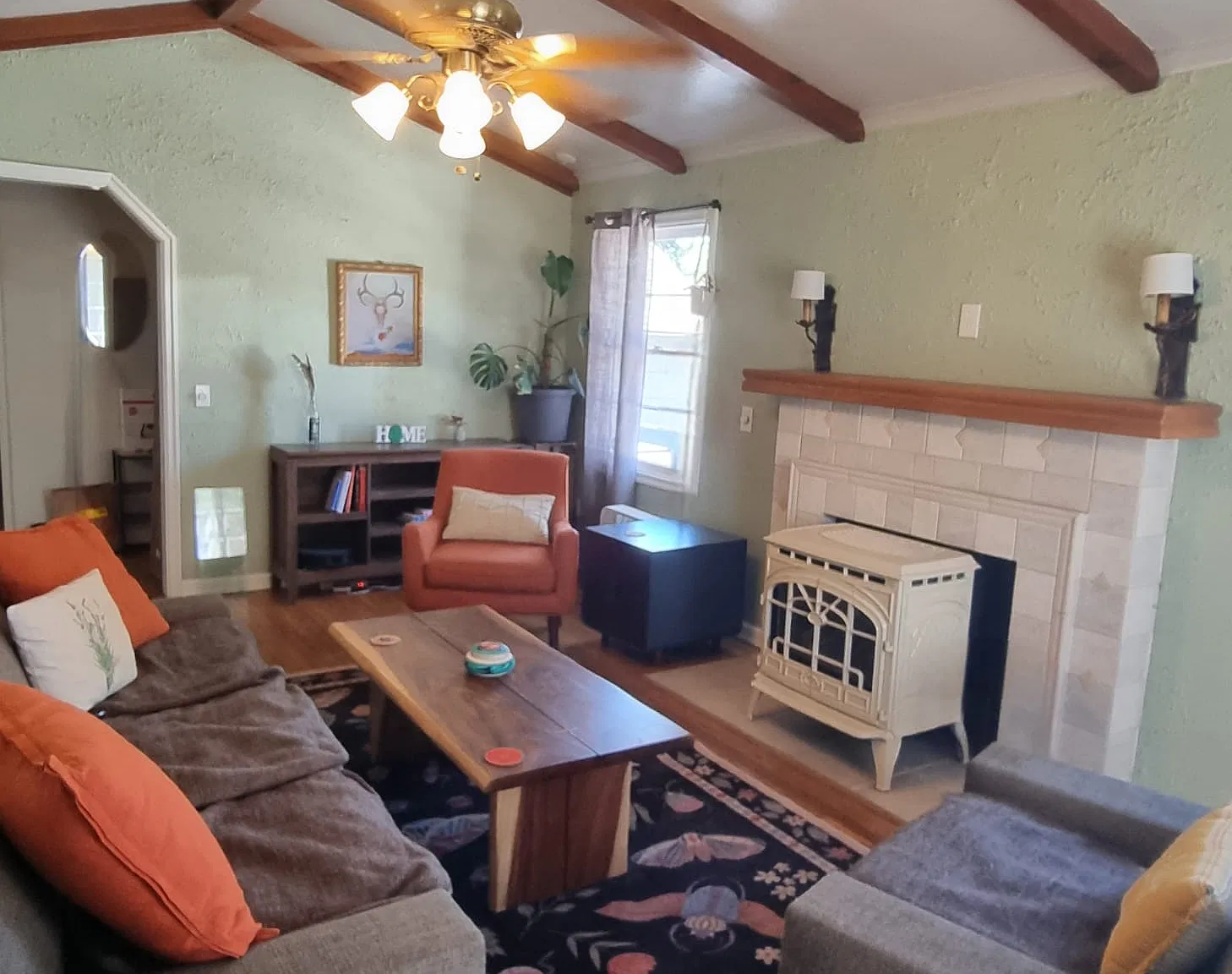 2 bed, 1066 sqft, $2,200 — Photo 1