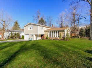 37 Lark Ave, White Plains, NY 10607