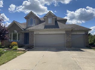 39206 Silverthorne Bnd, Farmington Hills, MI 48331