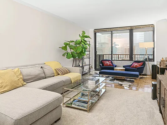 Rented by Corcoran | media 12