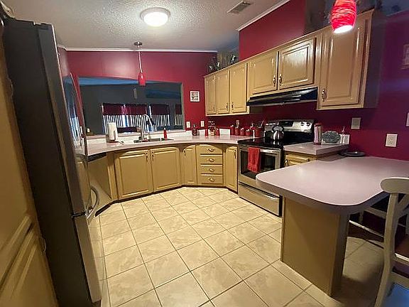 5th image of 180 S Lake Dr