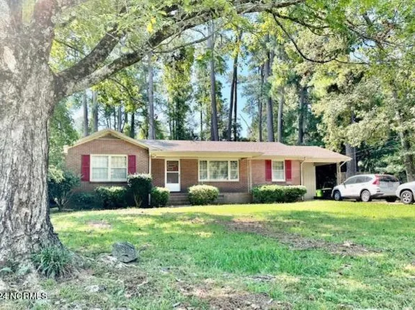 214 E Wyche Street, Whiteville, NC 28472