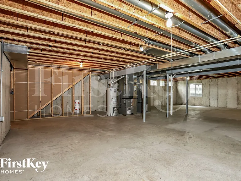 324 Calvert Pl — Photo 13