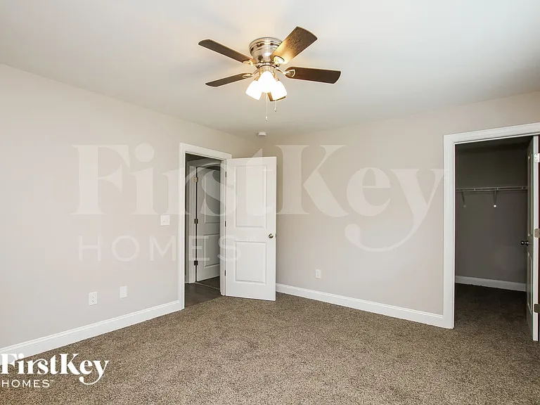 235 Front St — Photo 7