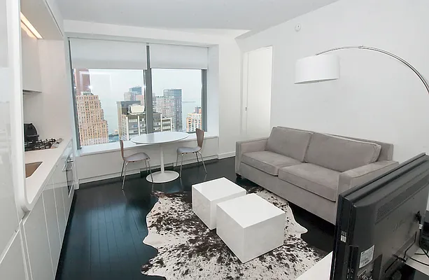 Rented by NOVO | media 63