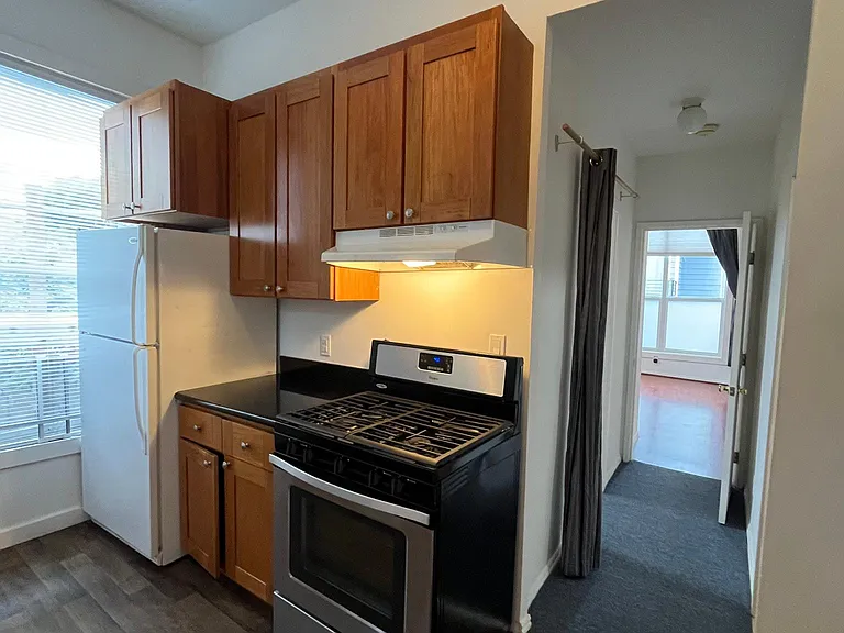 873 Capp St #A — Photo 12