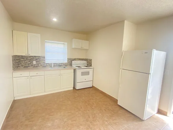 904 Caribbean Dr #A, Davenport, FL 33897