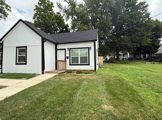 317 N Prairie St, Liberty, MO 64068