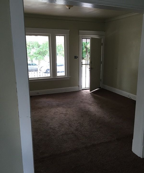 1st image of 9913 Somerset Ave