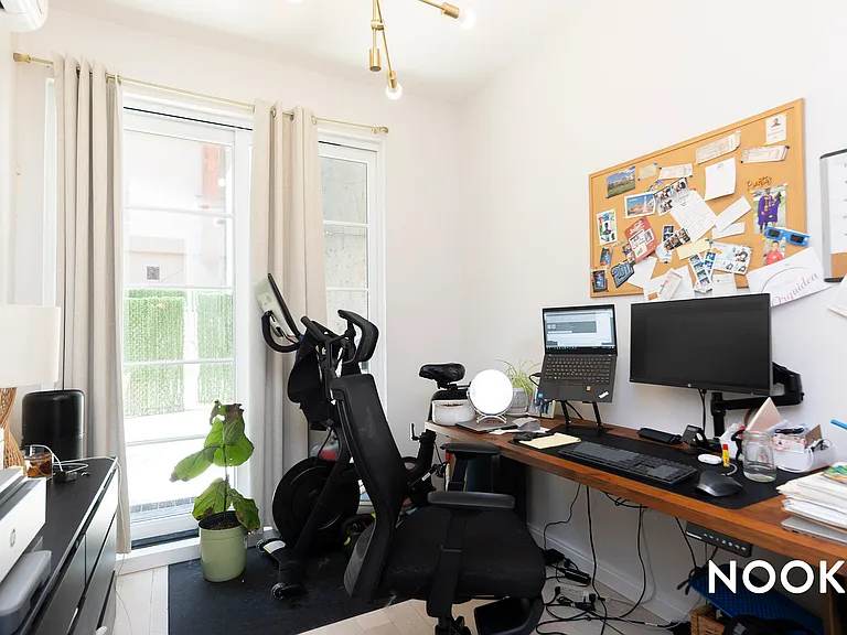 978 Kent Ave #1B — Photo 14