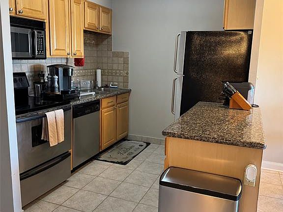 4th image of 770 Anderson Ave APT 9F