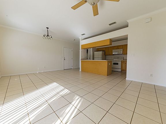 4th image of 504 Eagle Pond Dr