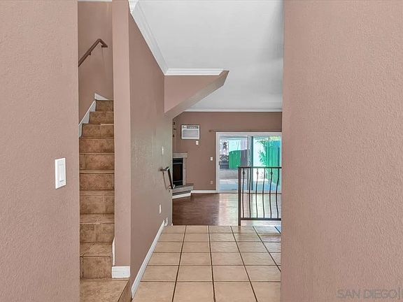 3rd image of 792 N Mollison Ave Unit 21