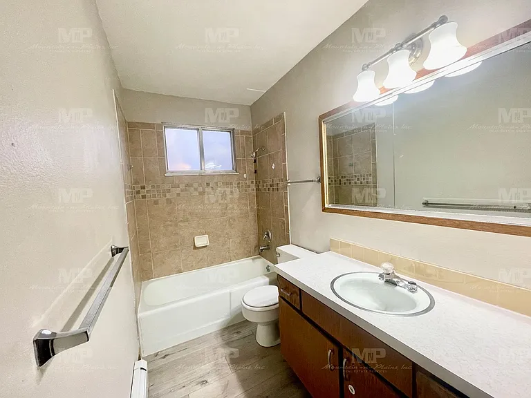 1628 Azalea Dr #3 — Photo 10