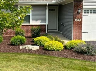 704 Highland Dr, Winnebago, IL 61088