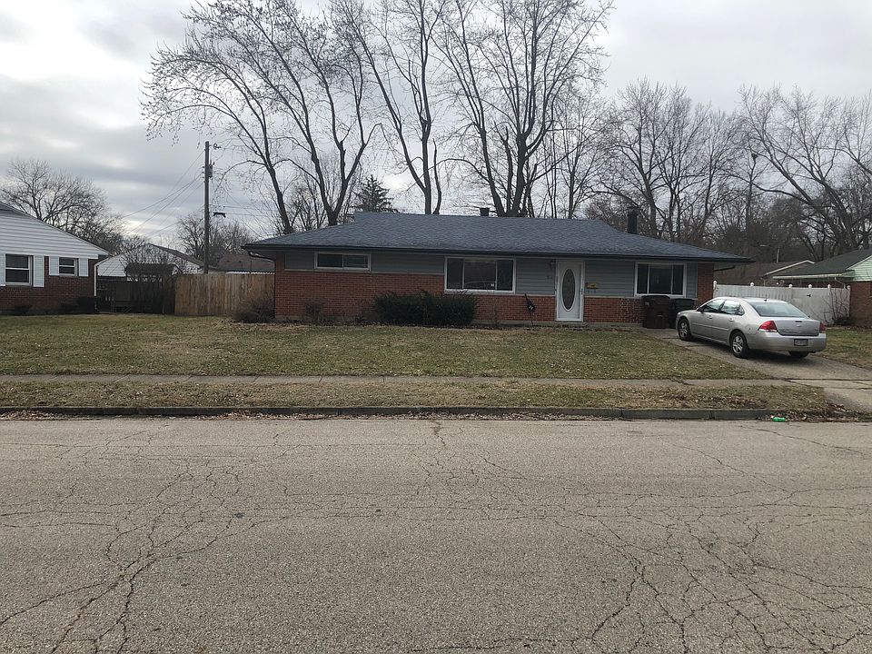 1st image of 26 Lanyard Ave