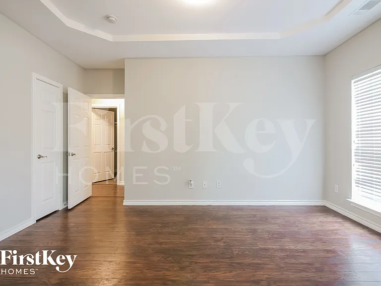 611 Dover Heights Trl — Photo 7
