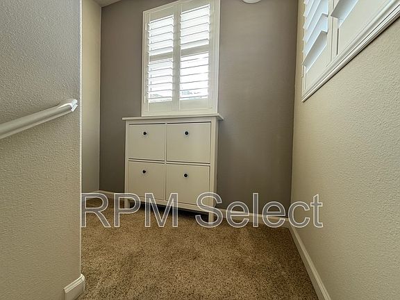 5th image of 5441 Tares Cir