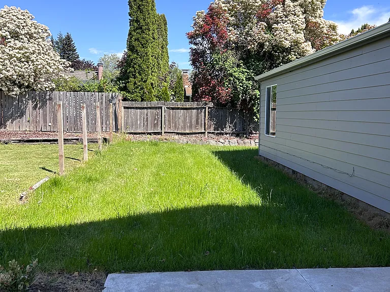 6055 Looney Ln SW — Photo 2