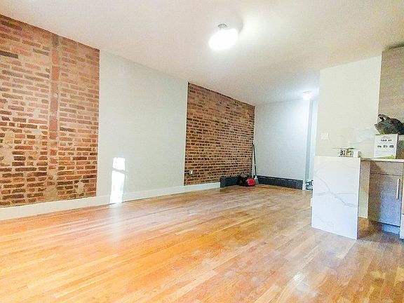 3rd image of 78 Halsey St #4R