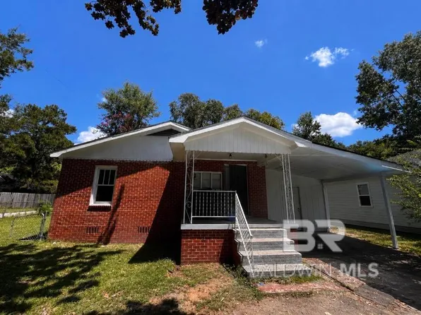 2718 S Thompson Dr, Mobile, AL 36606