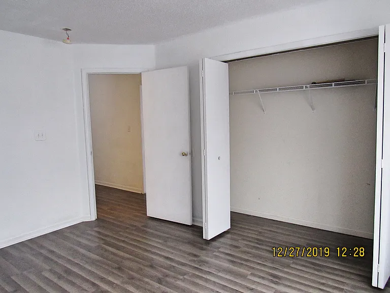 11347 Roundwood Ct — Photo 17