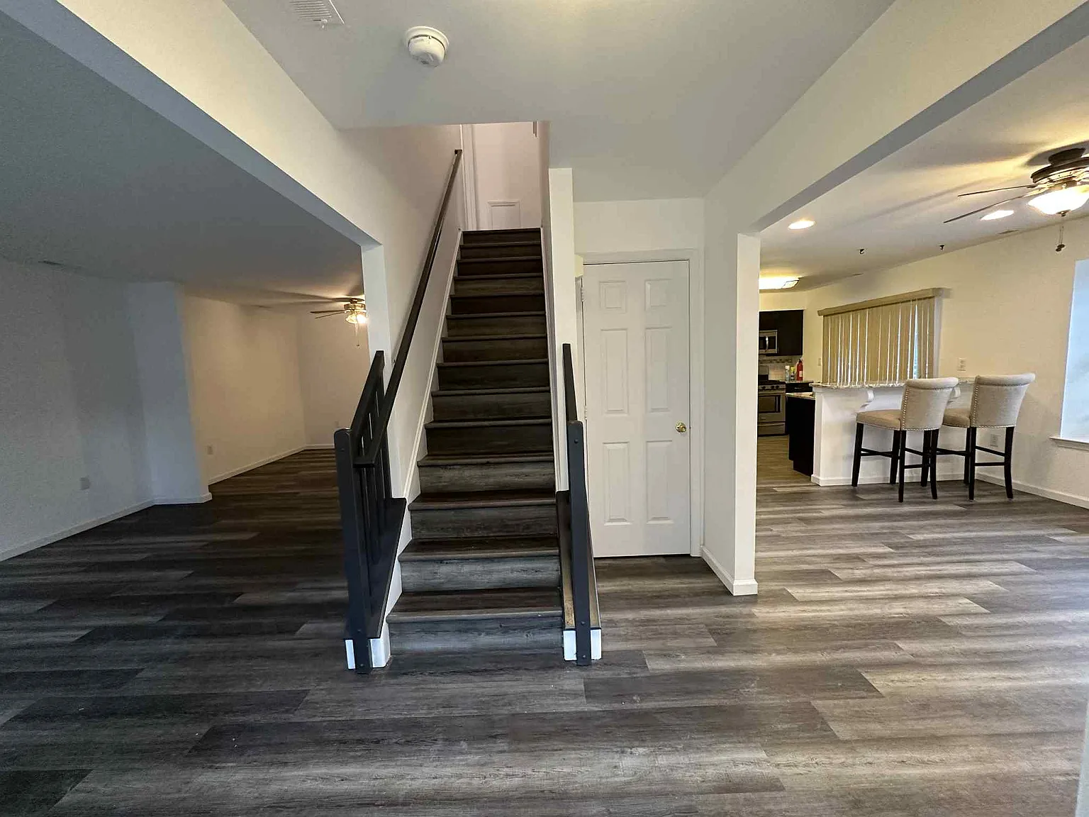 3 bed, 2.5 bath, 1678 sqft, $2,900 — Photo 3