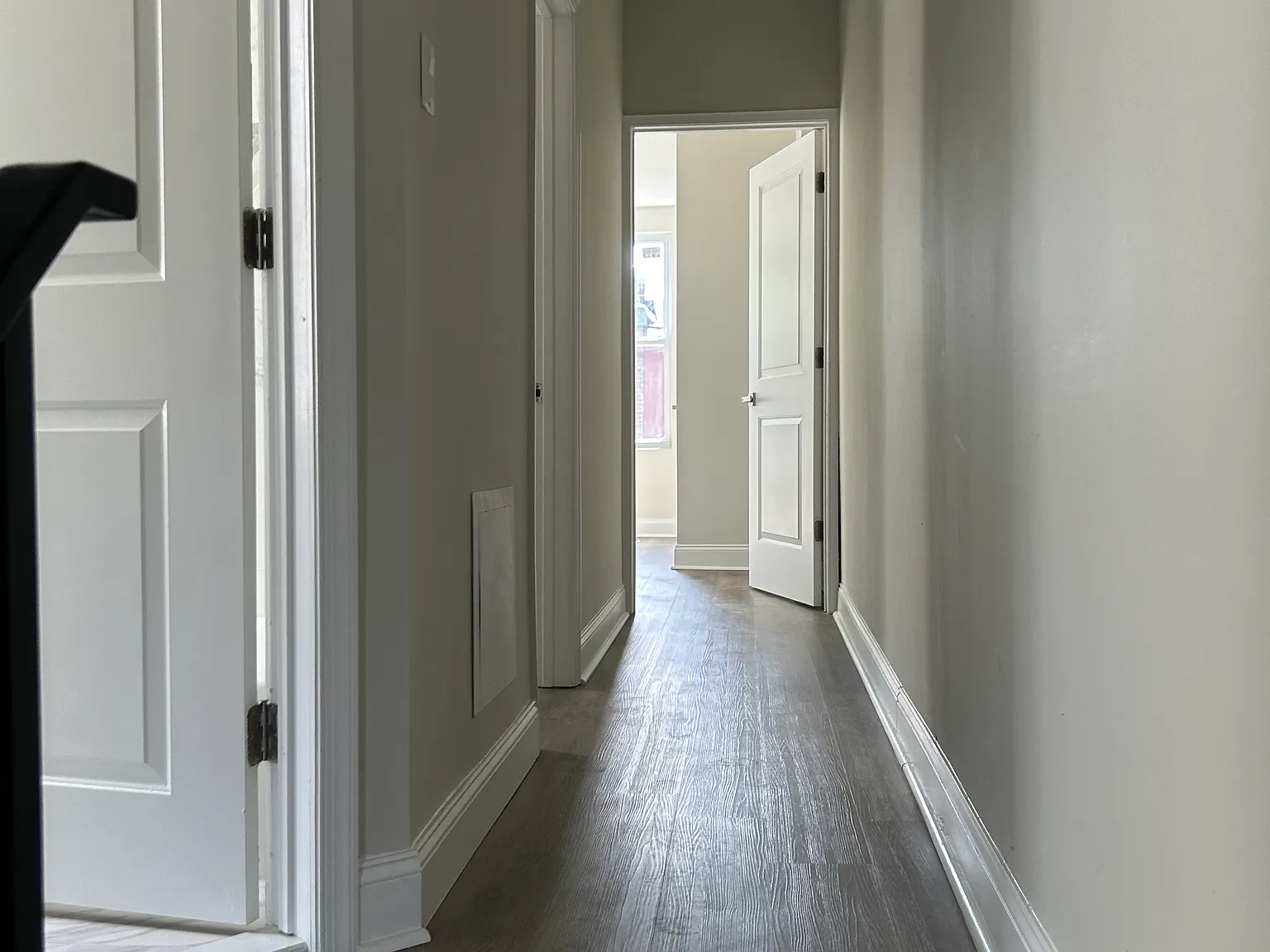 4 bed, 1.5 bath, 1570 sqft, $1,900 — Photo 3