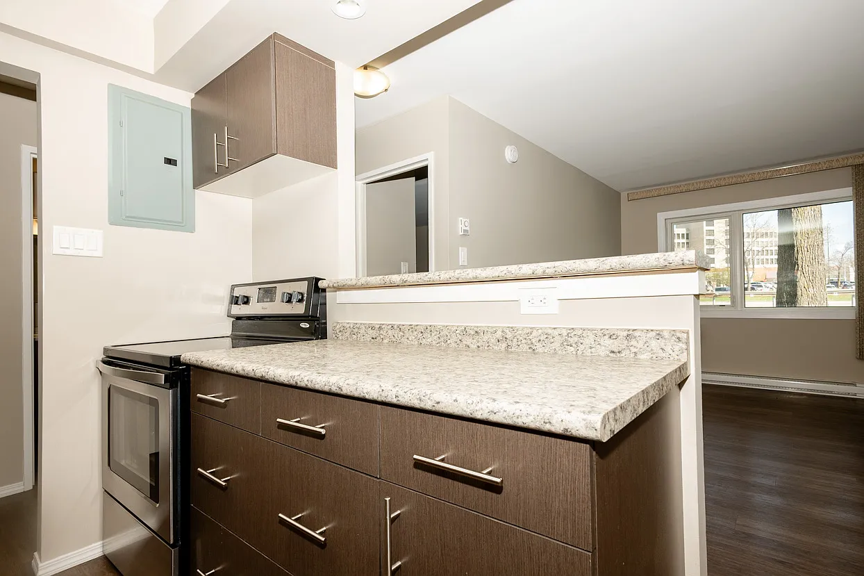 2331 Pembina Highway — Photo 4