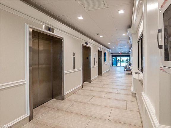 4th image of 180 Seaview CT #904