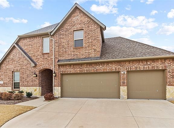 2nd image of 10705 Smithville Pl