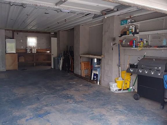 2nd image of 76 Bayou Vista Dr