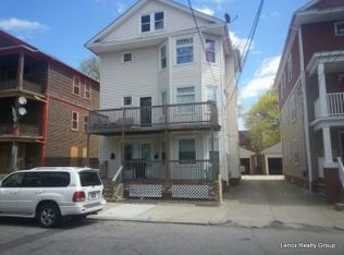 137 Oakland Ave #1, Providence, RI 02908