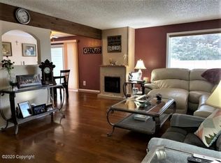 1136 E 12th St, Gillette, WY 82716