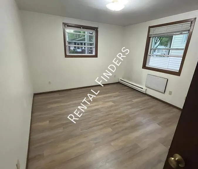 67 Champion Ave #3 — Photo 3