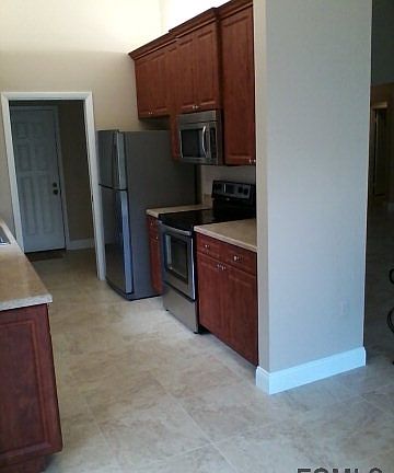5th image of 2835 Farragut Ln