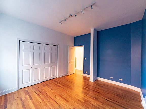 5th image of 4440 N Beacon St #1F