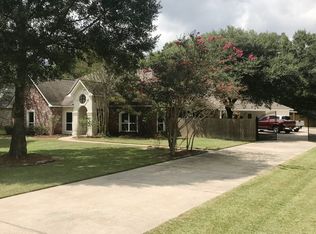 7459 Estelle Dr, Denham Springs, LA 70726