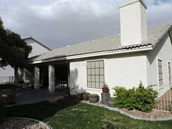 3rd image of 5549 Singing Hills Dr