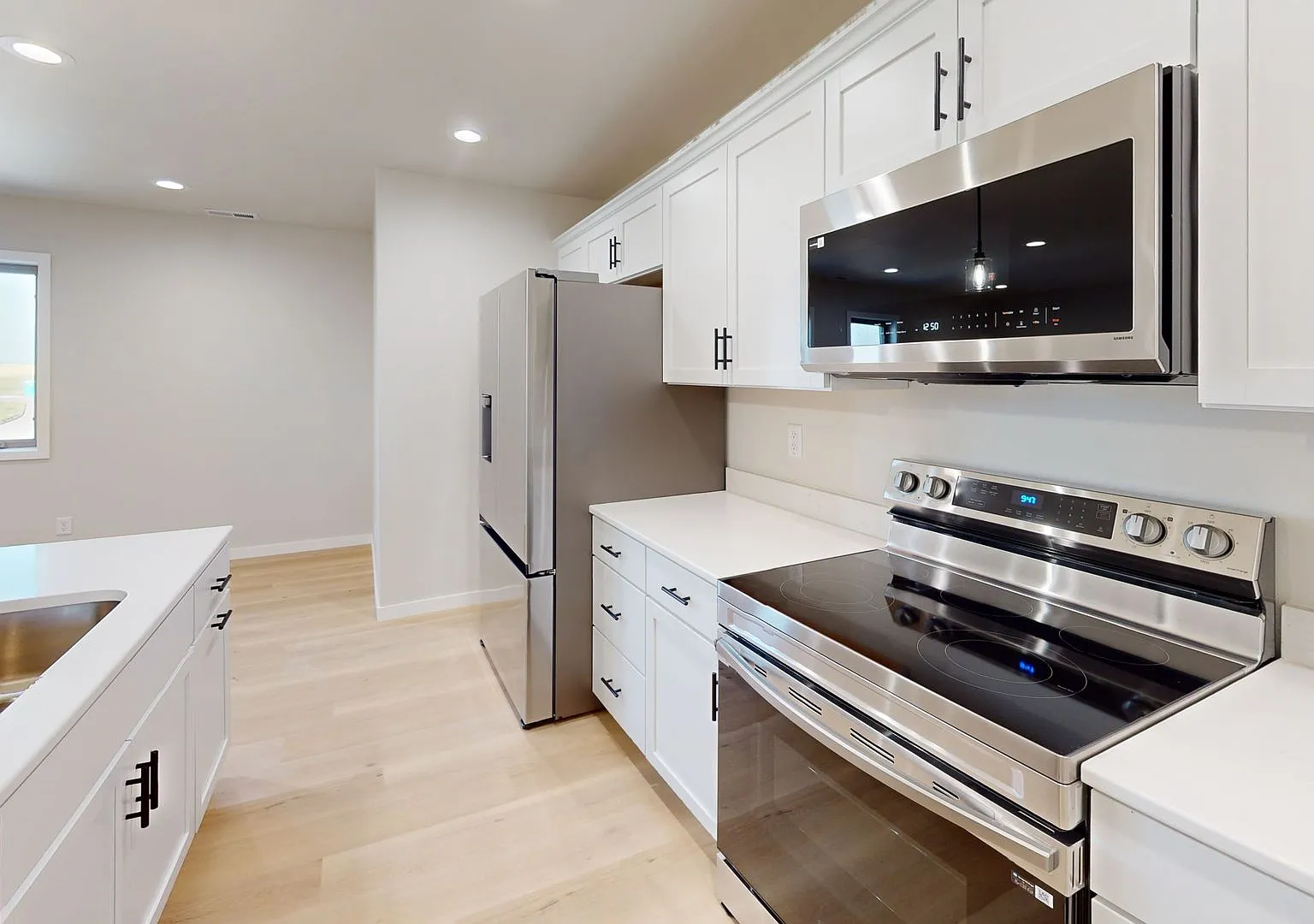 2 Bedroom Townhome — Photo 4