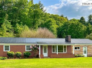 9383 State Highway 88 W, Warrensville, NC 28693