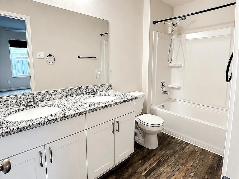 15674 Briar Forest Dr — Photo 16