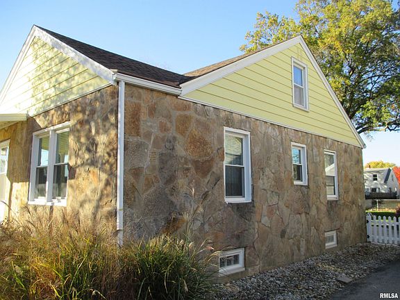4th image of 2211 W Clarke Ave