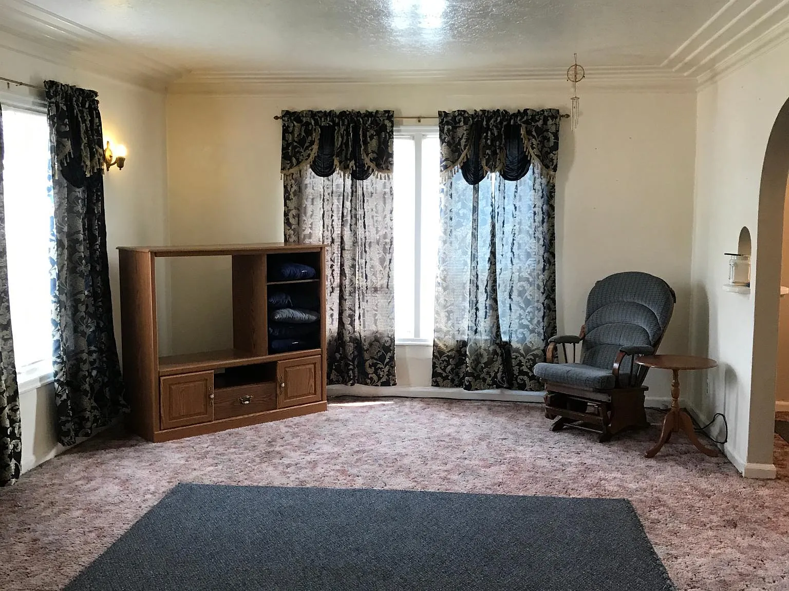 717 N Arthur Ave — Photo 4