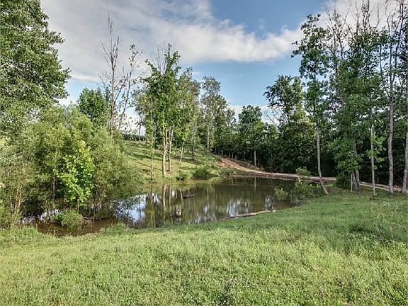 5th image of 3442 Summertown Hwy