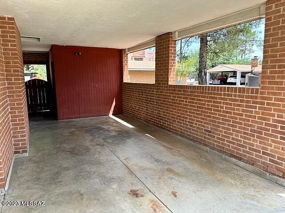 3rd image of 3232 N Stewart Ave