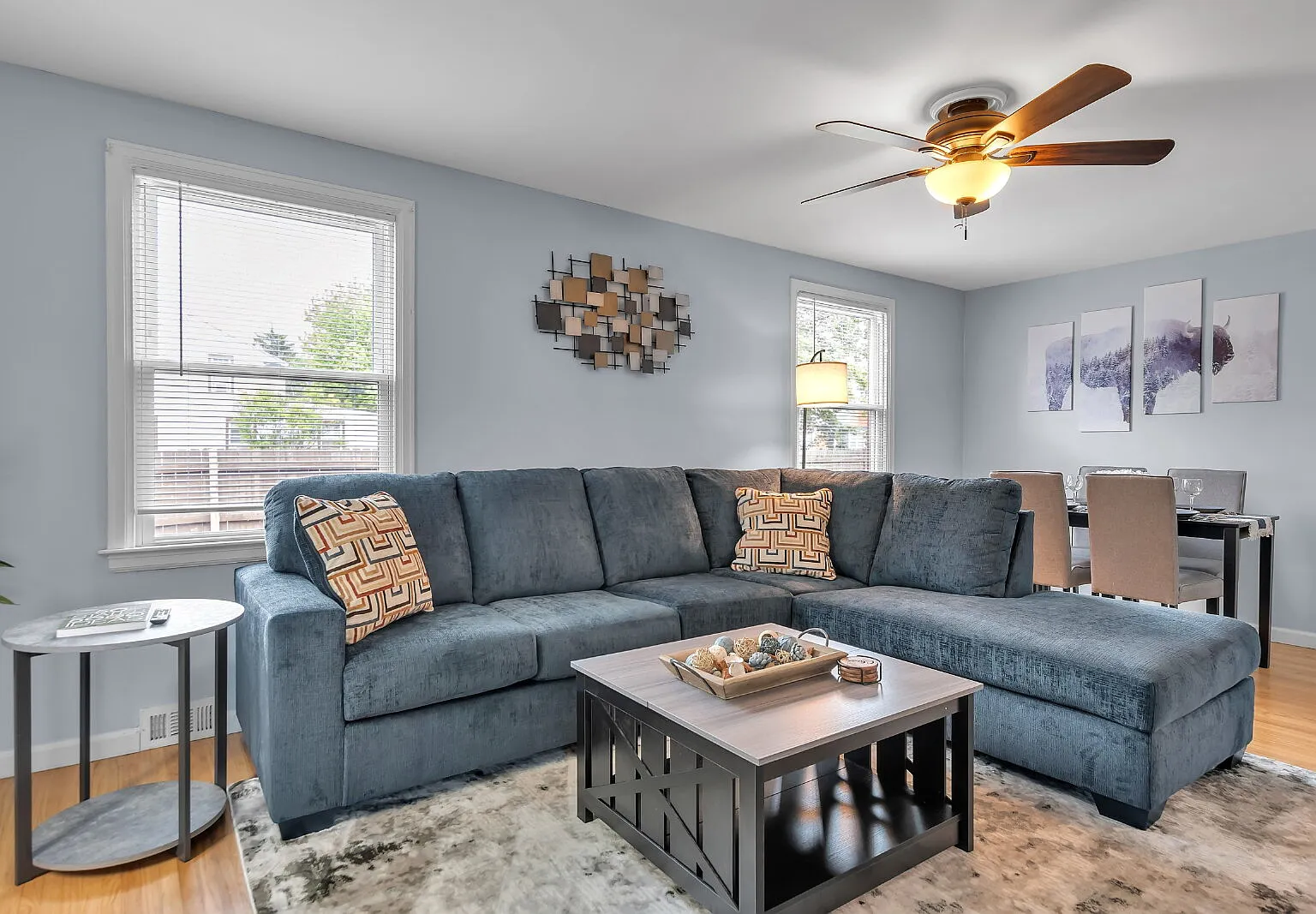 4 bed, 1.5 bath, 1364 sqft, $4,500 — Photo 1