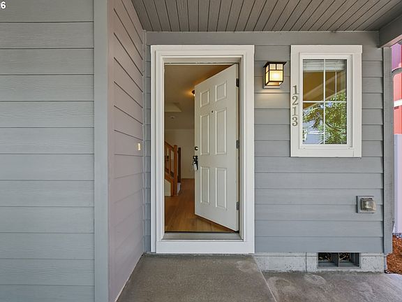 4th image of 1213 SE 6th St