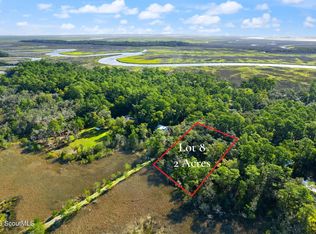 8 Black Island Rd W, Darien, GA 31305