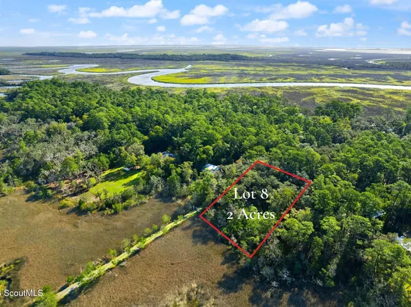 8 Black Island Rd W, Darien, GA 31305